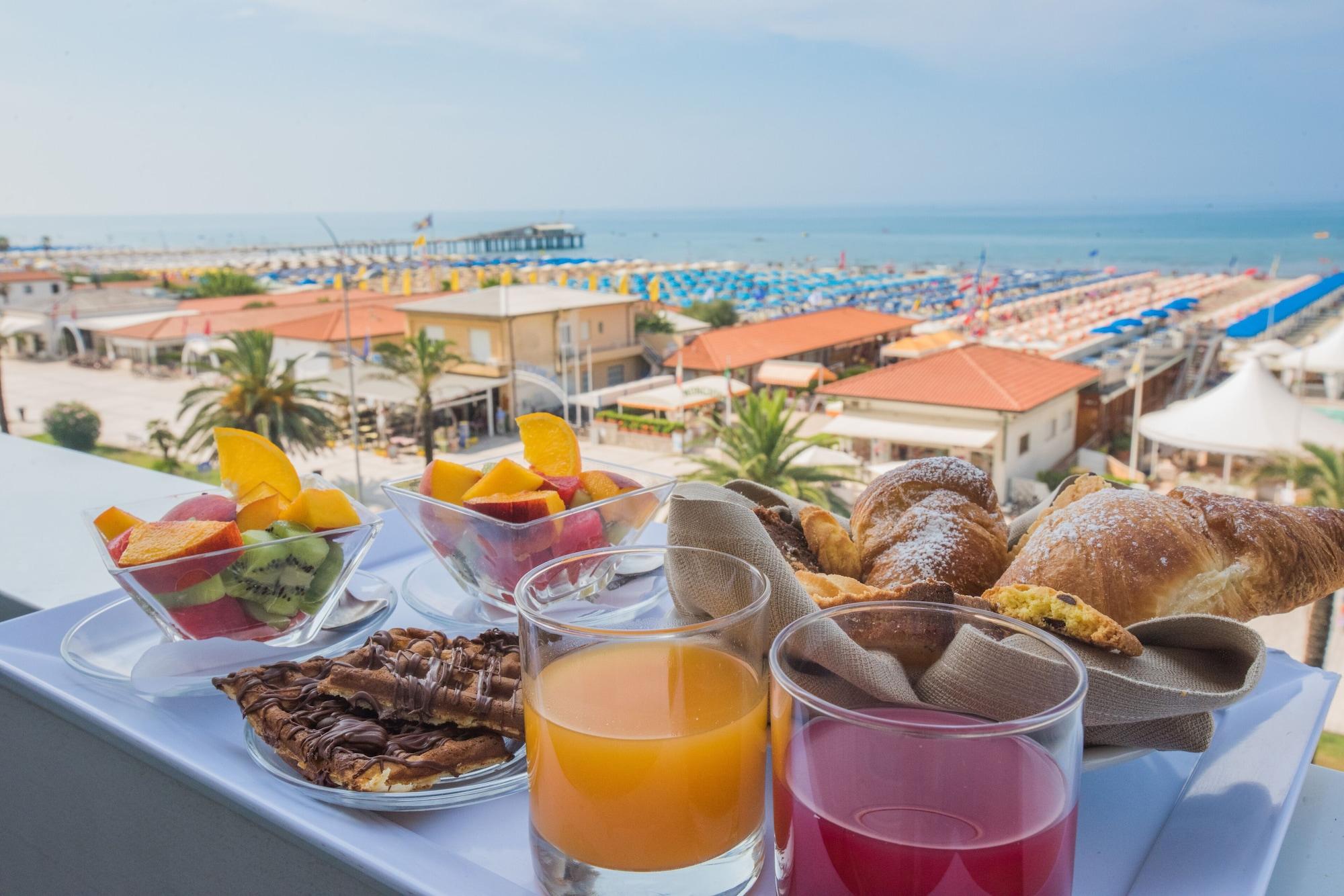 Hotel Giulia Lido di Camaiore Exterior photo